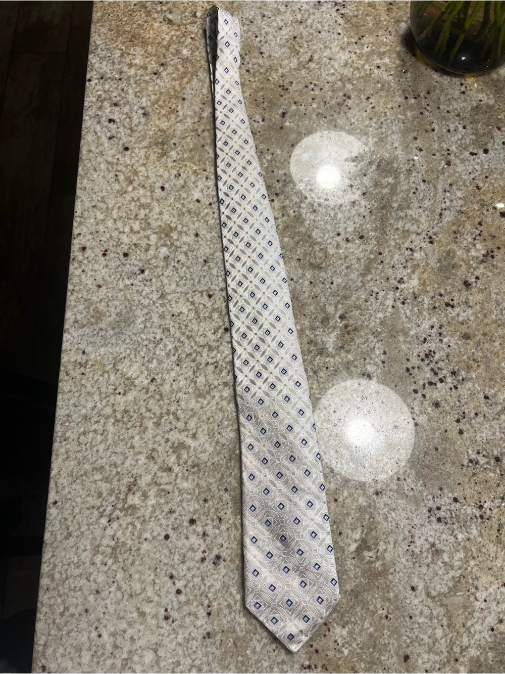 Daniel Cremieux Ivory Silk Tie with Blue Geometric Motif